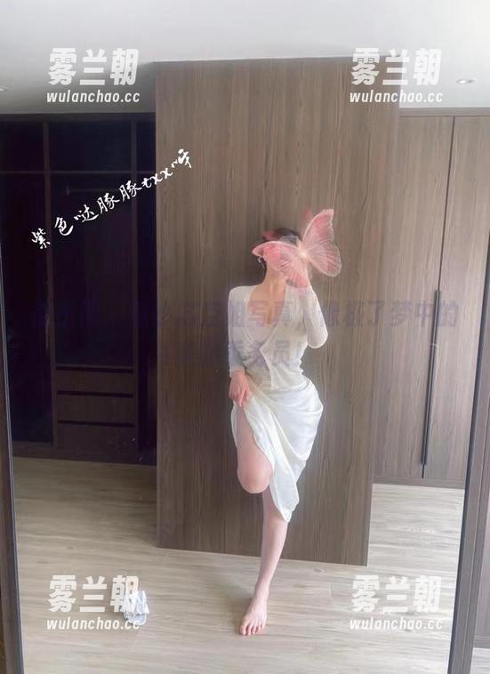 微密圈 - 童小芯空姐写真，像极了梦中的美丽乘务员！