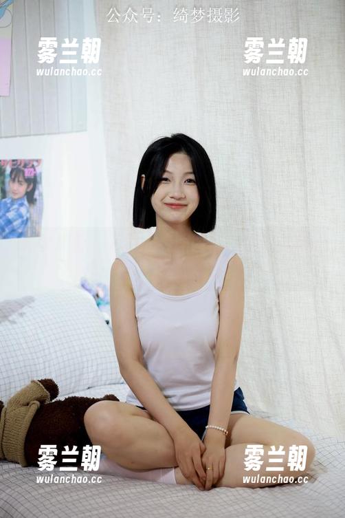绮梦摄影-月月 绮梦摄影 - 月月的校服图集:让人上课走神、放学也流连的资源!