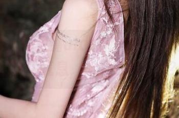 美媛馆 – 绮里嘉ula最新写真，水手服下的迷人气息，你感觉到了吗？