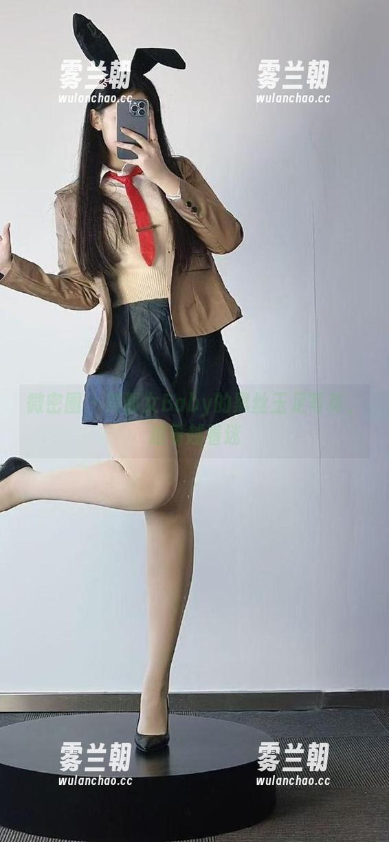 美邵女Baby 微密圈 - 美邵女Baby的黑丝玉足写真,越看越着迷