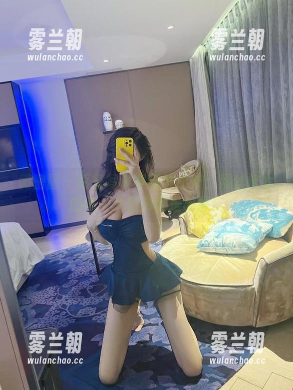 微密圈 - 葛征写真集新鲜出炉：黑丝修女的每一个侧影都是故事！