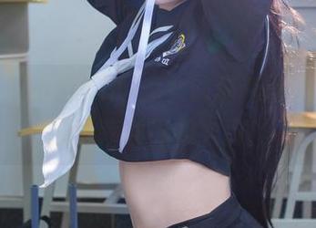 快来！蓝小沂KiKi兔女郎最新图库，让你打开新世界的大门！