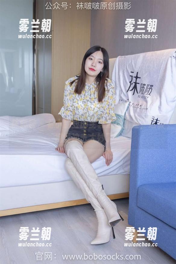 袜啵啵-小甜豆 袜啵啵 - 看小甜豆的全套油亮黑丝,这波视觉冲击太妙了!