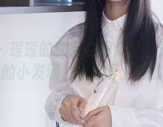袜啵啵 – 瑶瑶的秘密在图集里：分享一下我的小发现，你会爱上她的！