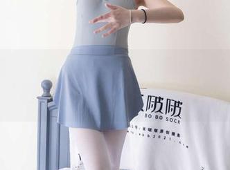 袜啵啵 – 菠萝的原图展示：短白棉袜带来的‘意外惊喜’，绝对值得点击！