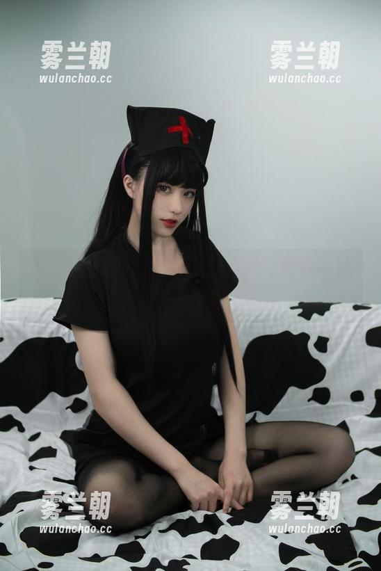 美图更新到飞起！起起子vvvv和她的礼服，是个谜也是个梦！