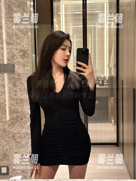 微密圈 - 快来看看金希儿的照片，蕾丝和豹纹的搭配让她看起来像个时尚小妖精！
