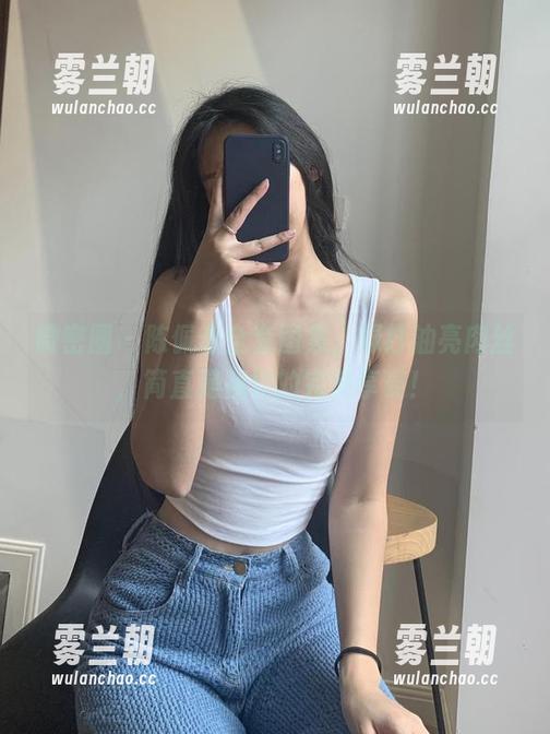 微密圈 - 陈佩奇全套图集，绿纱油亮肉丝，简直是视觉的完美享受！