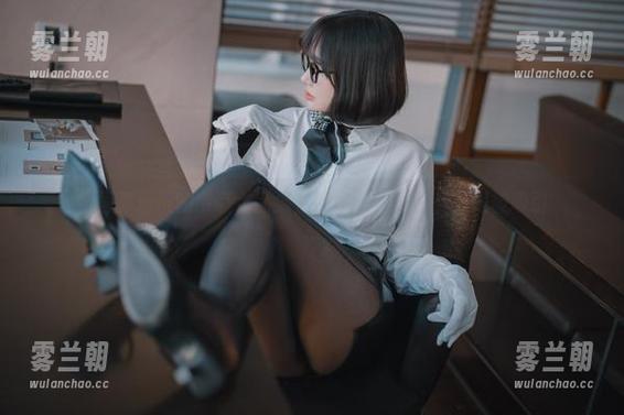 韩国孙乐乐 韩国孙乐乐的吊带作品集,让你不止是看,更是被吸引