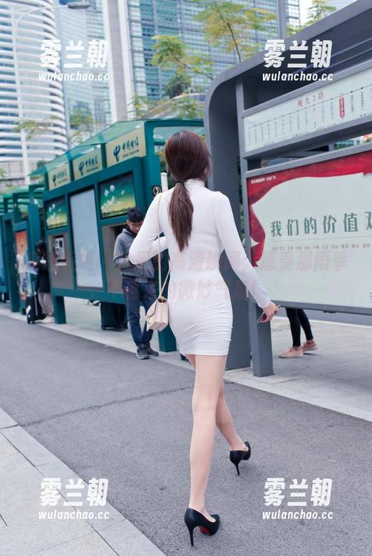 魔镜街拍 - 凯恩的高清瞬间：感受那雨季不再来的微妙气息！