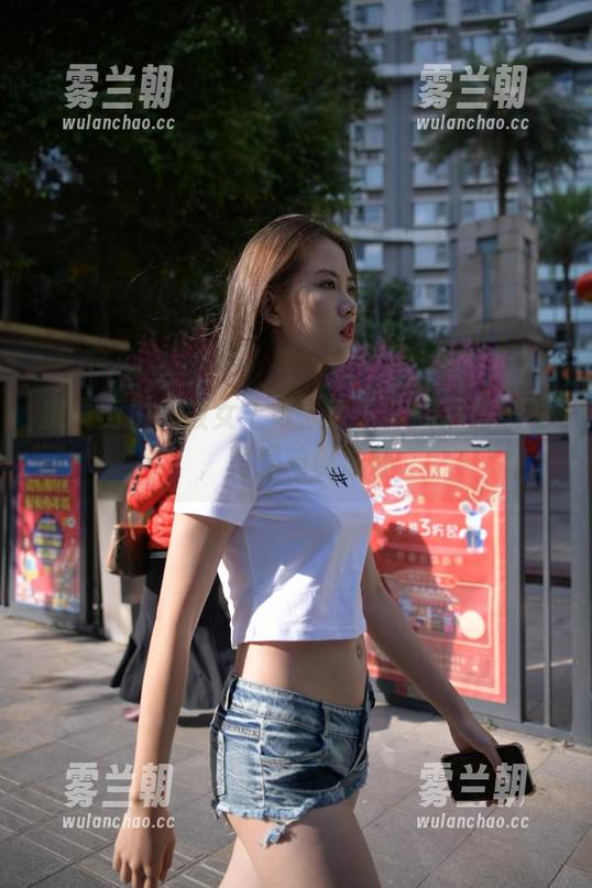 魔镜街拍 魔镜街拍:被女上司“留下”的那些瞬间,真是难以忘怀