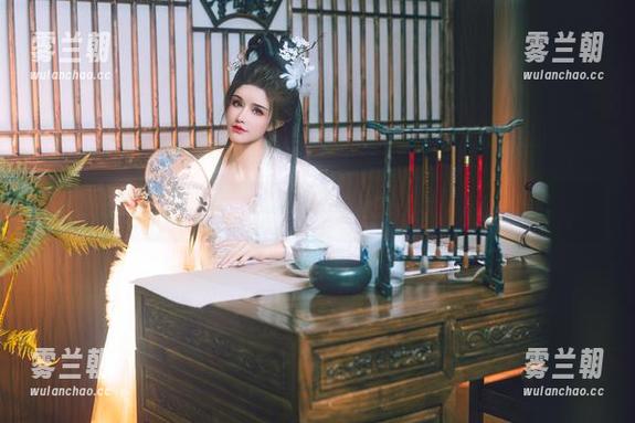 鹿八岁baby 谁说宅女不能美?鹿八岁baby泳衣合集,真相来了!