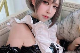 黑白御猫特别合集：靡烟旗袍与真实的美图交织
